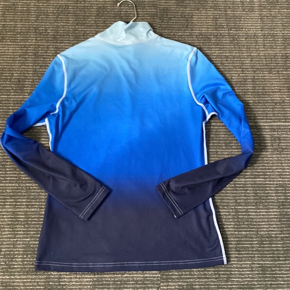 NWT Krimson Klover Ombré Blue 1/4 zip pullover perfect for spring or anytime - Picture 3 of 5